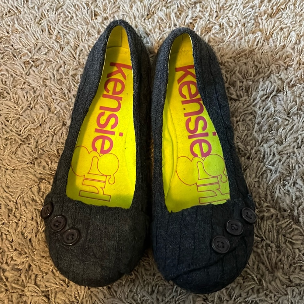 Women’s flats
